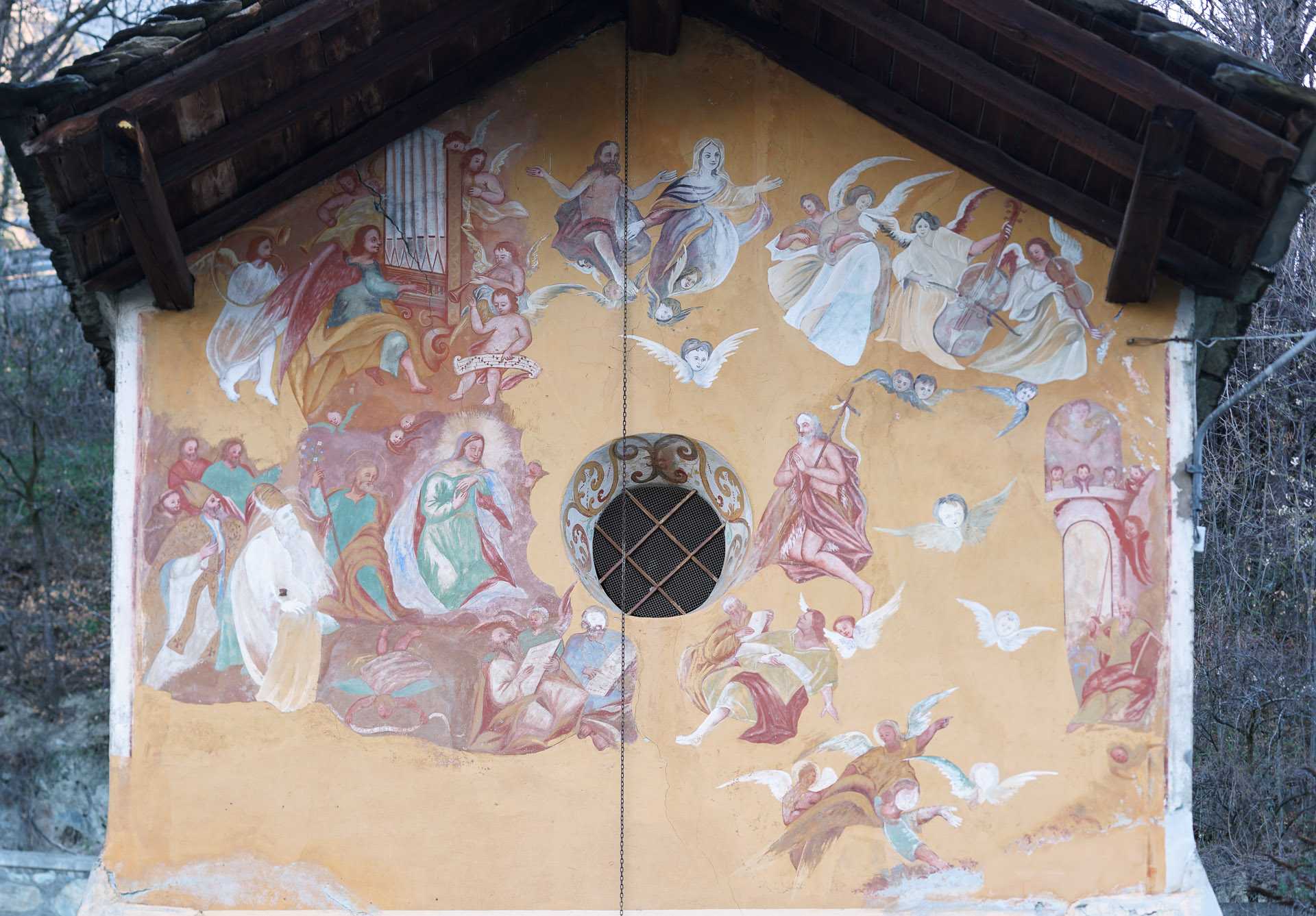Fresque de la Chapelle de Notre-Dame-des-Neiges à Tromen (Saint-Vincent)