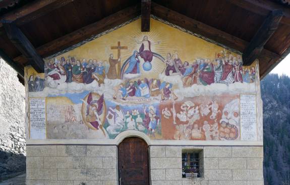 Fresque sur la façade de la chapelle des Saints Léonard et Grat à Charvaz (La Salle)